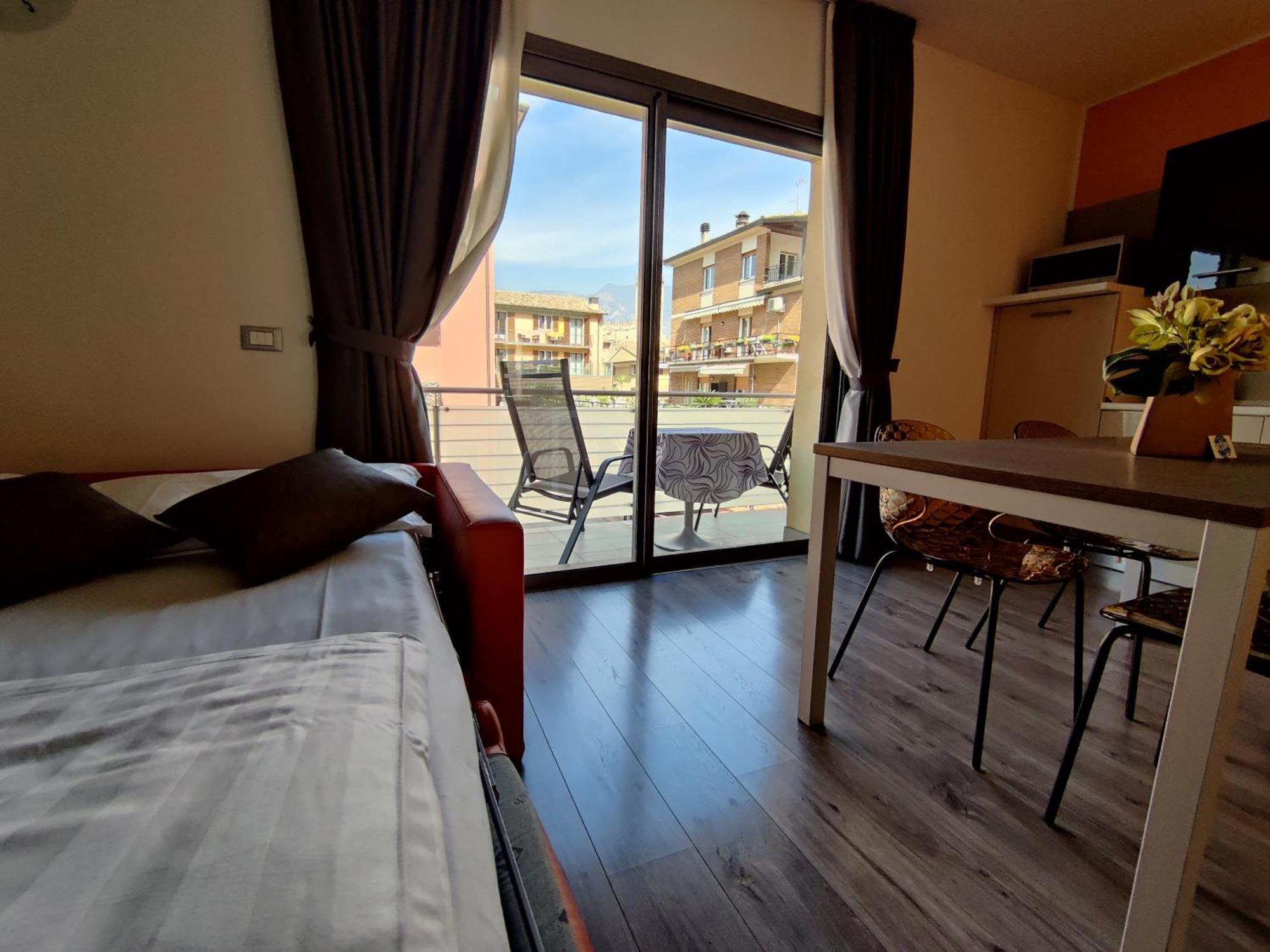 Gardesana Active Apartments Мальчезине Экстерьер фото