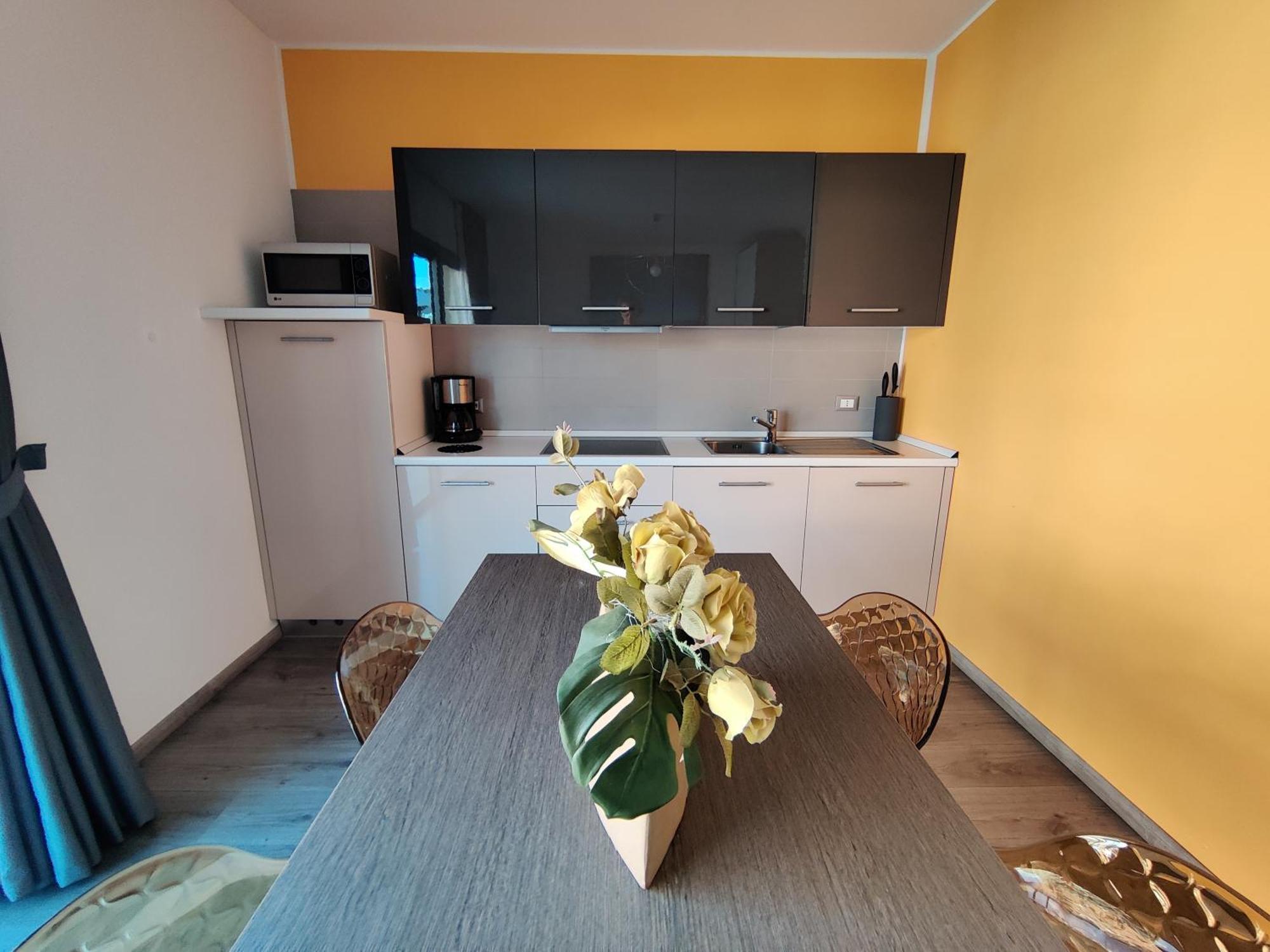 Gardesana Active Apartments Мальчезине Экстерьер фото