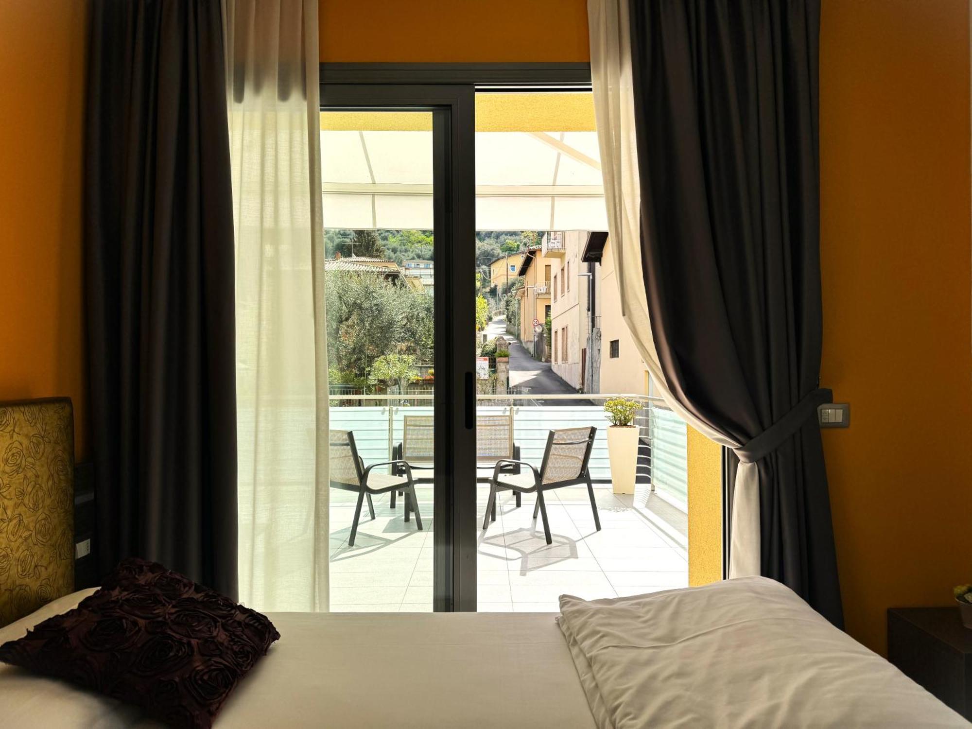 Gardesana Active Apartments Мальчезине Экстерьер фото